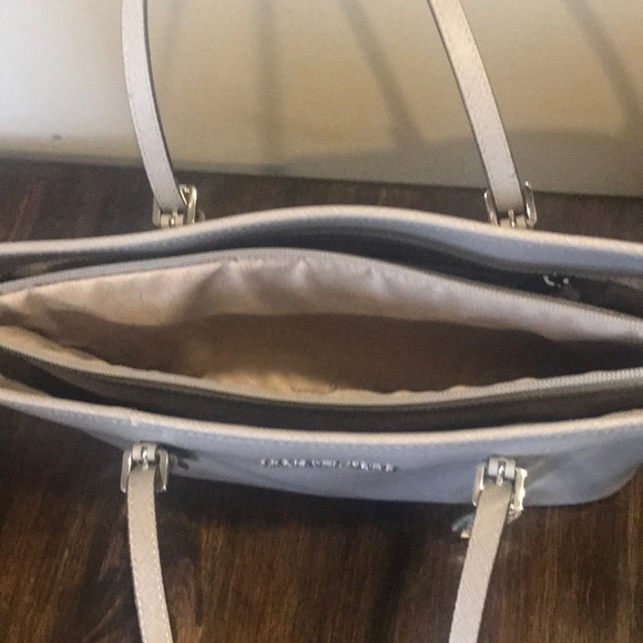 Micheal Kors - Picture 3 of 3